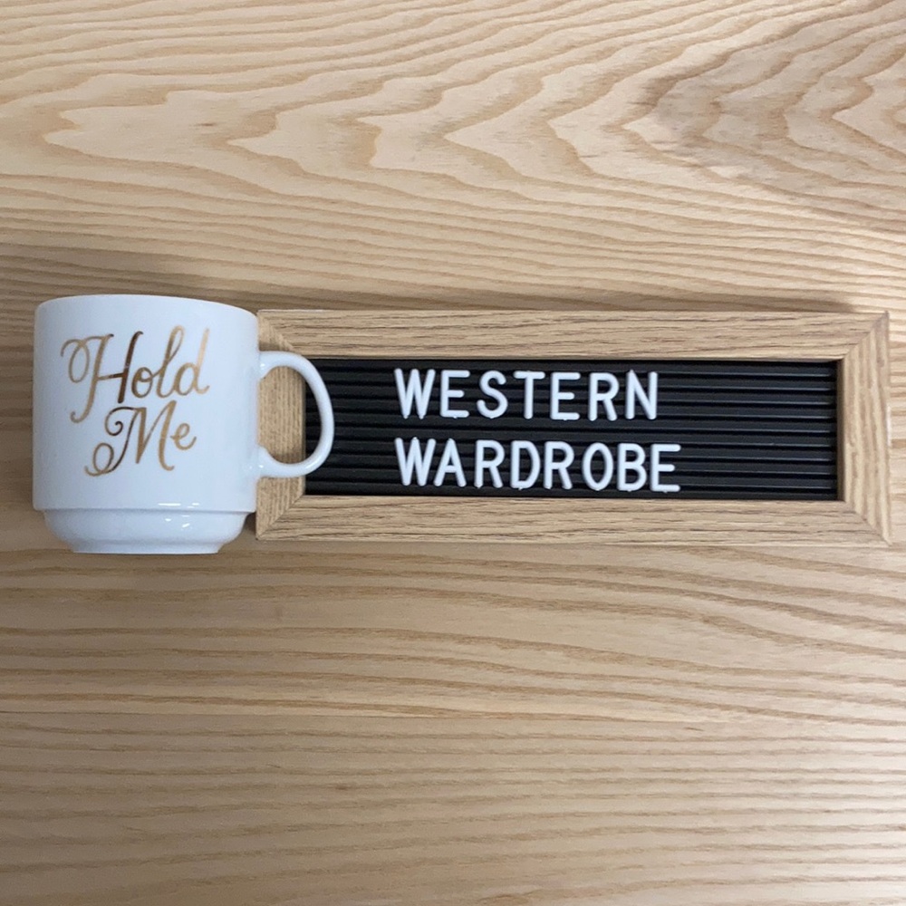 💅🏻☕️ Millennial Humor “Hold Me” Coffee Mug 💃🏻☕️